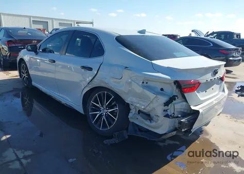 2024 Toyota Camry Se z USA, uszkodzony, nr VIN 4T1G11AK0RU207765